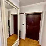 Forum 3 Metro Fast Wifi 400 Mbs Tv Hbo Disney+ * Warsaw