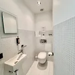Forum 3 Metro Fast Wifi 400 Mbs Tv Hbo Disney+ Apartment