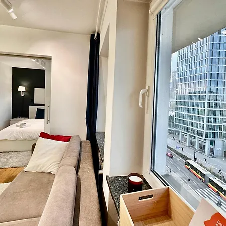 Forum 3 Metro Fast Wifi 400 Mbs Tv Hbo Disney+ *