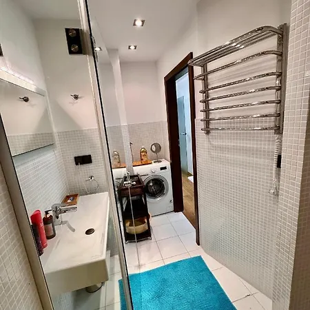 Forum 3 Metro Fast Wifi 400 Mbs Tv Hbo Disney+ *