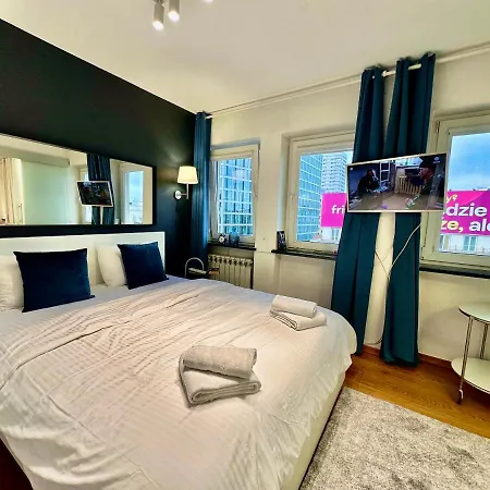 Forum 3 Metro Fast Wifi 400 Mbs Tv Hbo Disney+ *