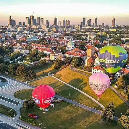 Apartment Forum 3 Metro Fast Wifi 400 Mbs Tv Hbo Disney+ Warsaw