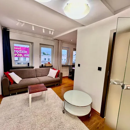 Forum 3 Metro Fast Wifi 400 Mbs Tv Hbo Disney+ Apartment
