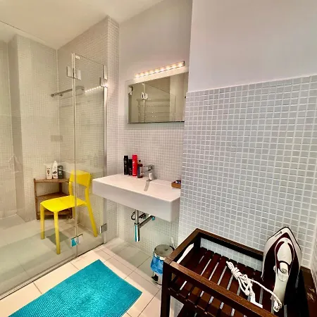Forum 3 Metro Fast Wifi 400 Mbs Tv Hbo Disney+ Apartment *