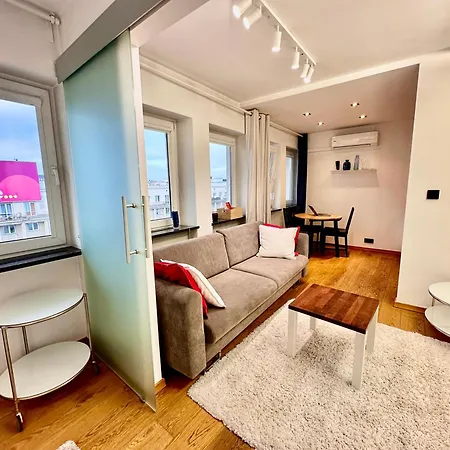 Forum 3 Metro Fast Wifi 400 Mbs Tv Hbo Disney+ *